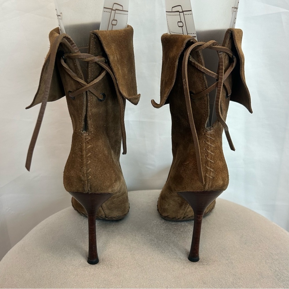 Gucci Vintage Camel Suede Leather folded Peter Pan lace up Ankle Boots Sz 8.5 - Picture 7 of 14